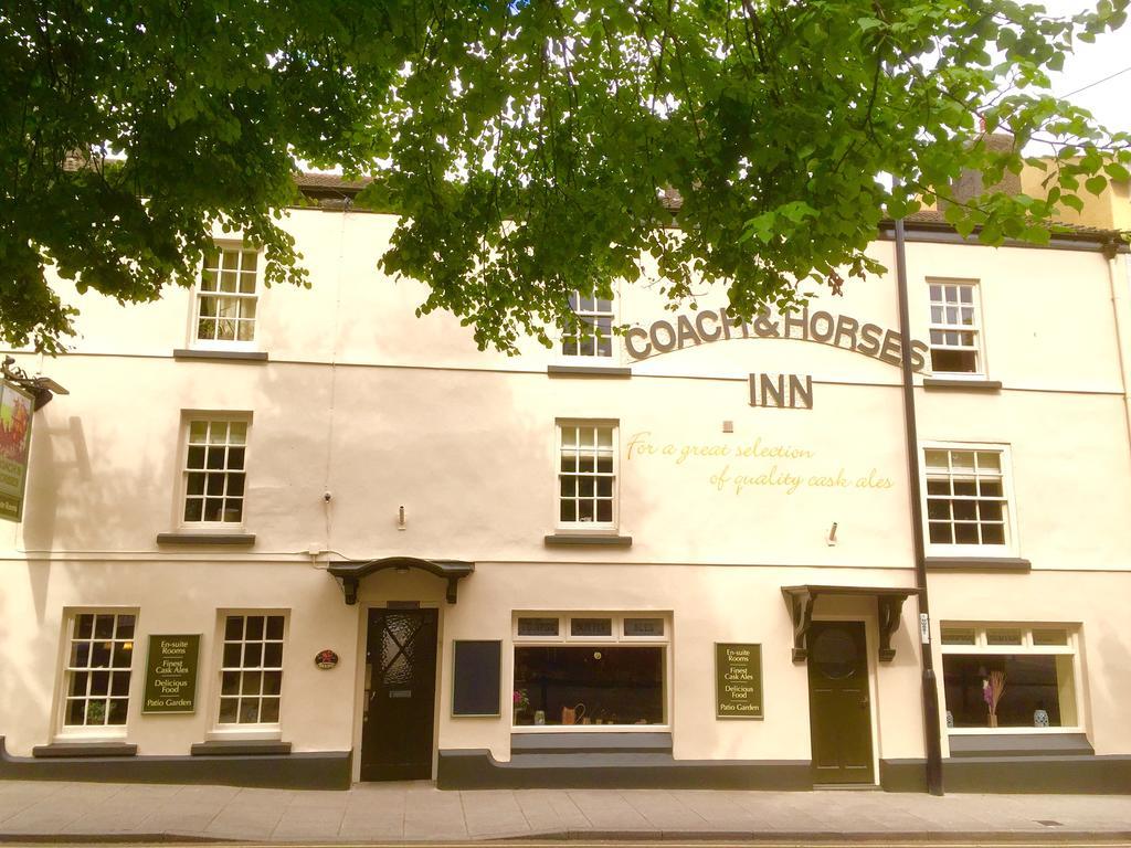 The Coach And Horses Inn Chepstow Exteriör bild